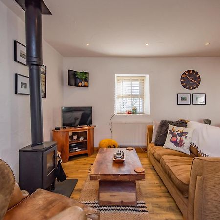 Cosy Farm Conversion In The Heart Of Pembrokeshire Maenclochog Exterior foto
